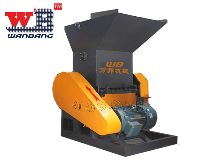 強壓塑料粉碎機